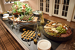 HOLIDAYS WITH KWANCHAI